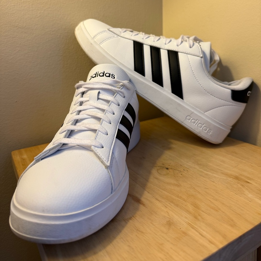 Adidas White Black Stripe Sneakers Women’s Size 10 – Clean, Gently Worn